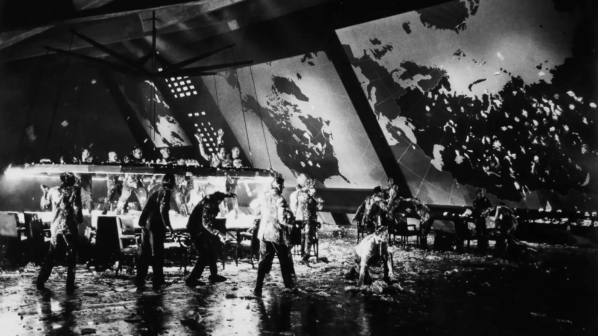 Dr. Strangelove or: How I Learned to Stop Worrying and Love the Bomb movie review