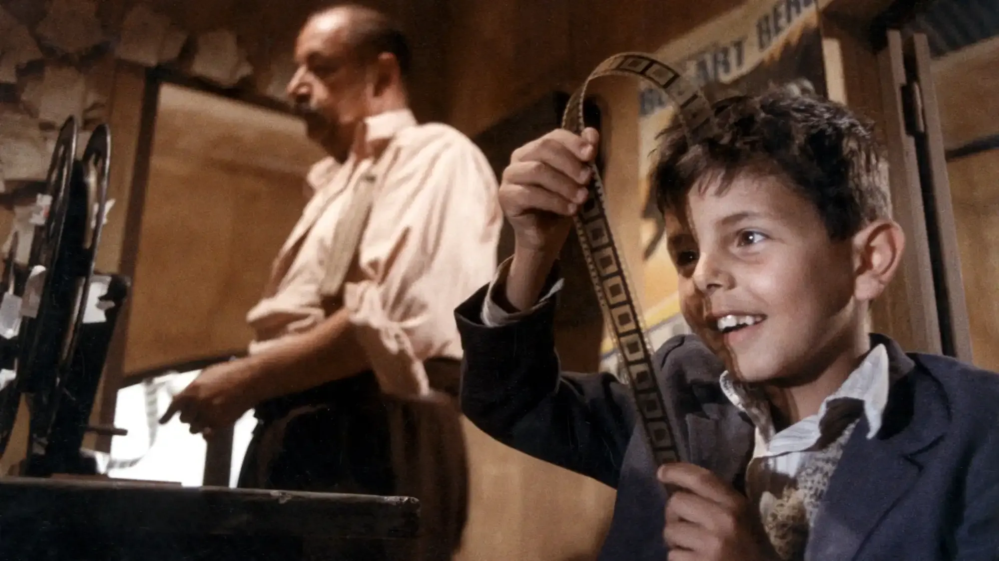 Cinema Paradiso movie review